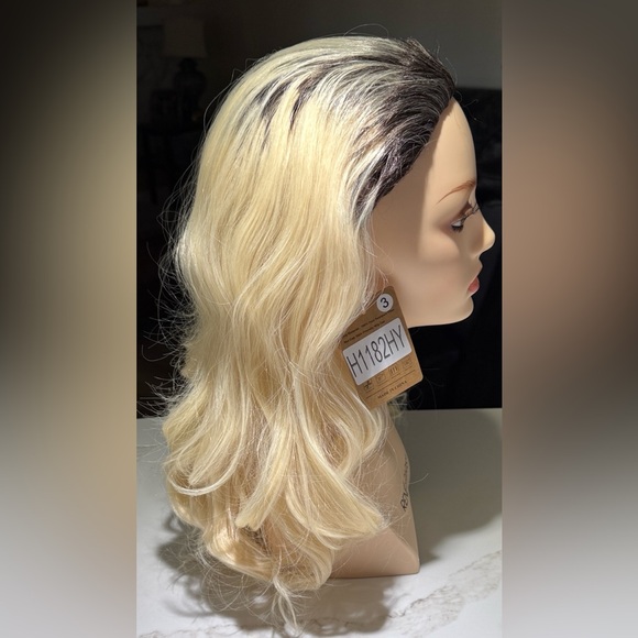 HAIR, 20-21” Wavy, Comb Back, Black/Blonde - Picture 2 of 15